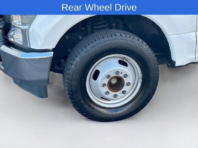 Certified 2022 Ford F350 XL w/ Power Equipment Group RWD image 5