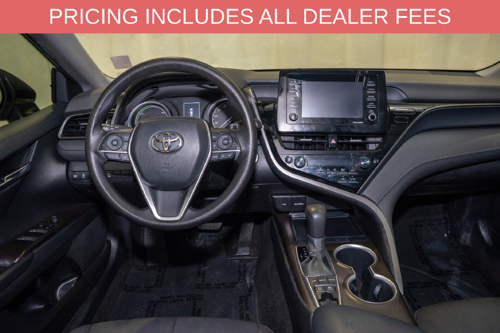 Used 2022 Toyota Camry LE FWD image 6