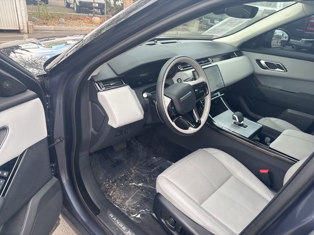 Used 2025 Land Rover Range Rover Velar S image 11