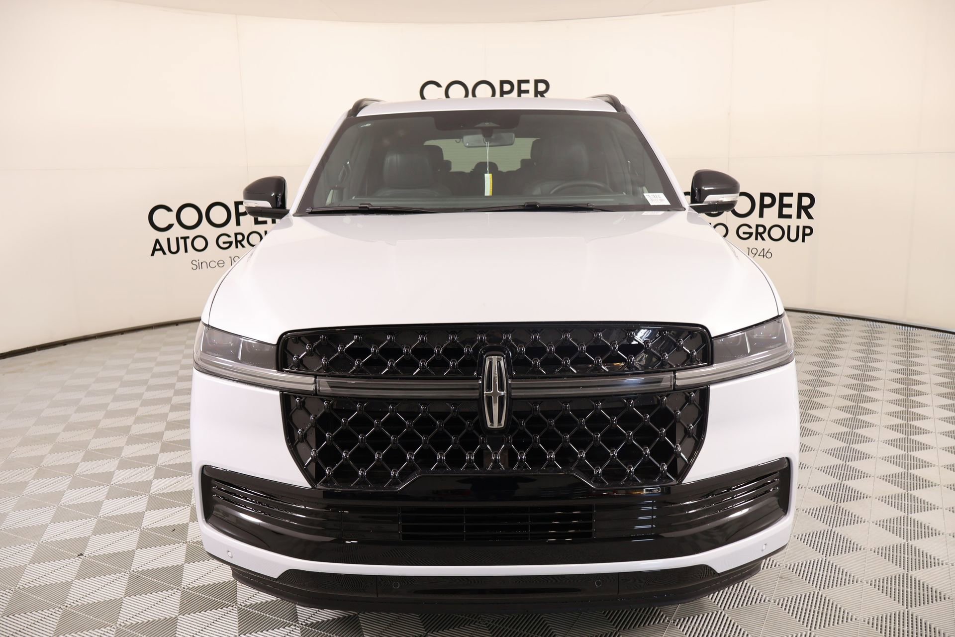 New 2026 Lincoln Navigator Reserve image 9