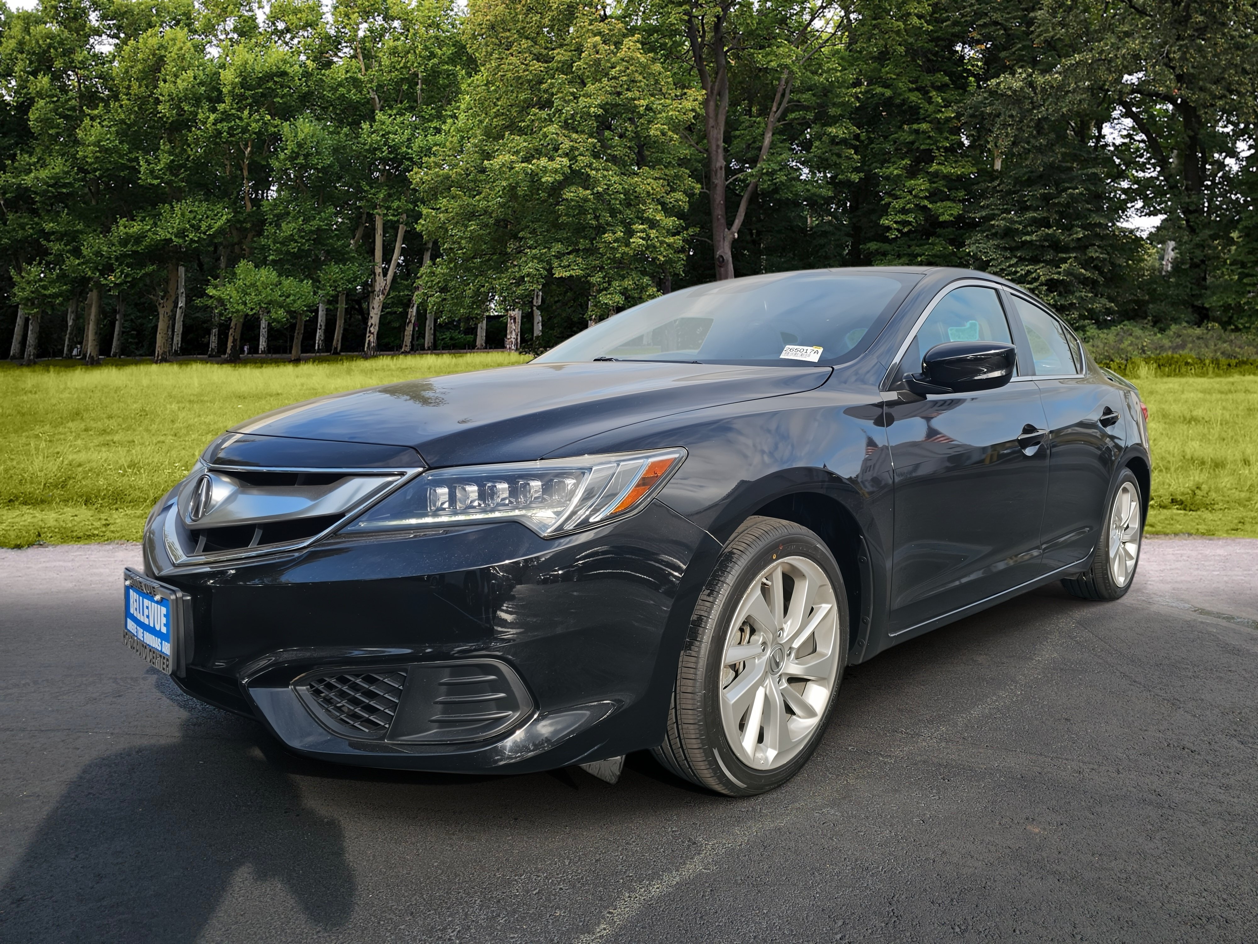 Used 2017 Acura ILX FWD image 3
