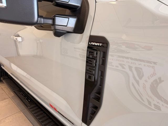 Used 2025 Ford F350 Lariat w/ Lariat Ultimate Package AWD/4WD image 6