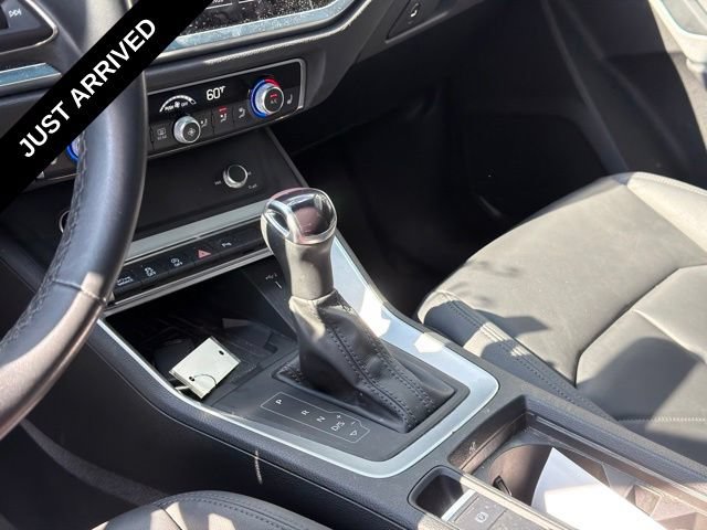 Used 2024 Audi Q3 2.0T Premium w/ Convenience Package AWD/4WD image 11