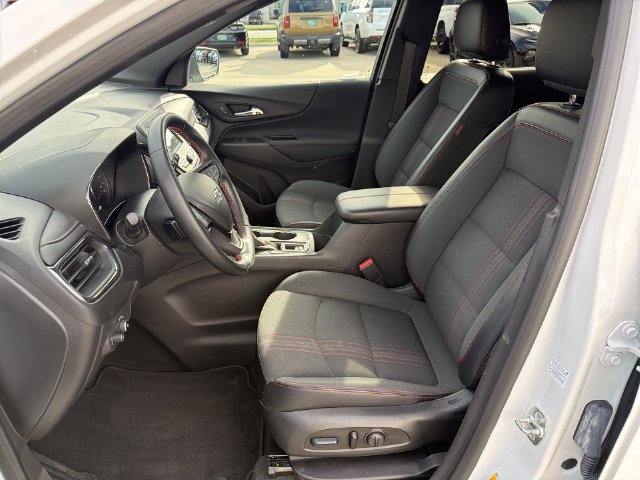 Used 2024 Chevrolet Equinox RS FWD image 14
