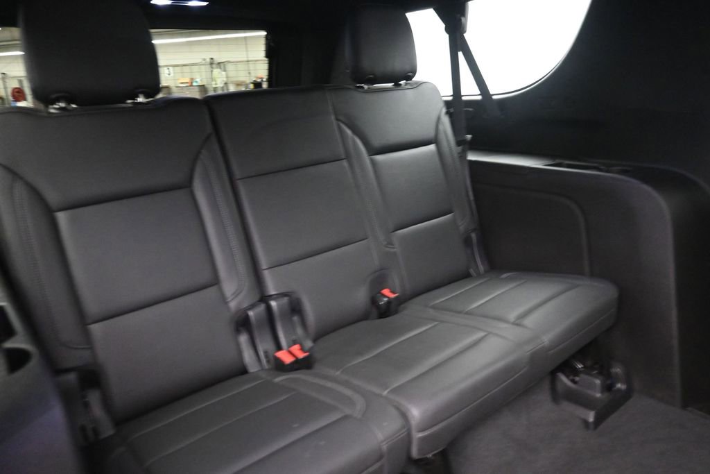 Used 2021 Chevrolet Suburban Z71 AWD/4WD image 9