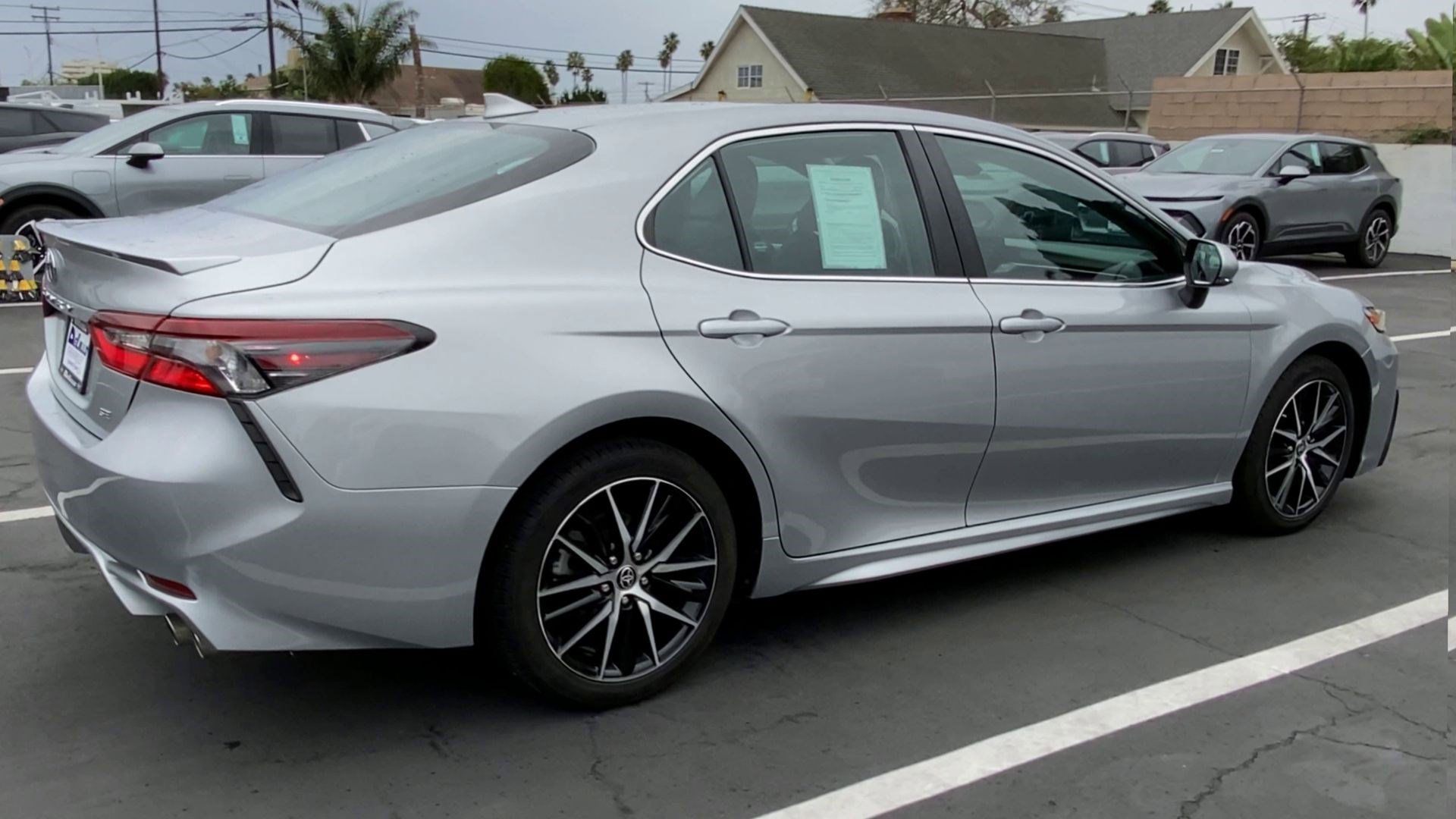 Used 2022 Toyota Camry SE image 12