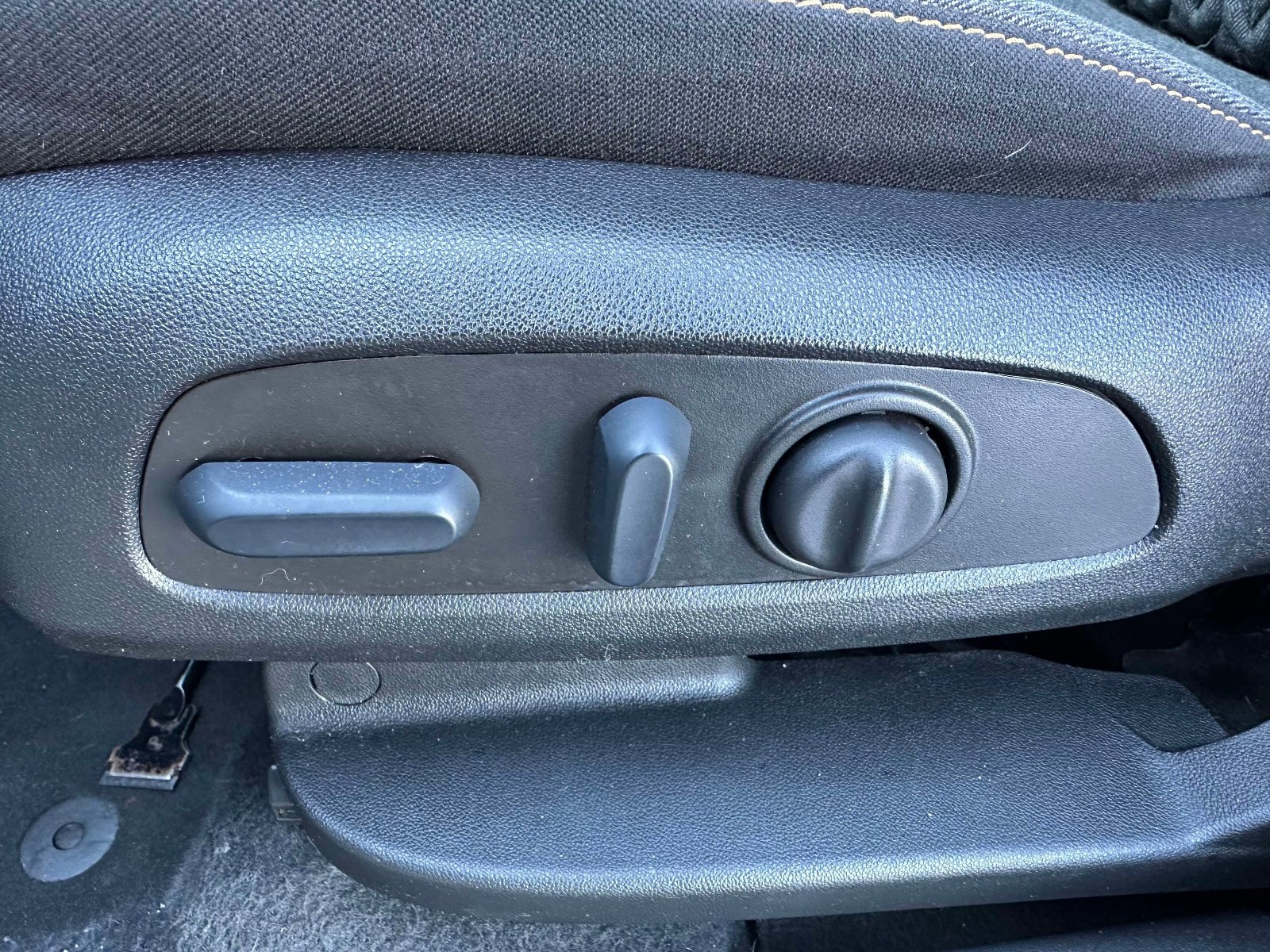 Used 2023 Chevrolet Equinox LT image 18