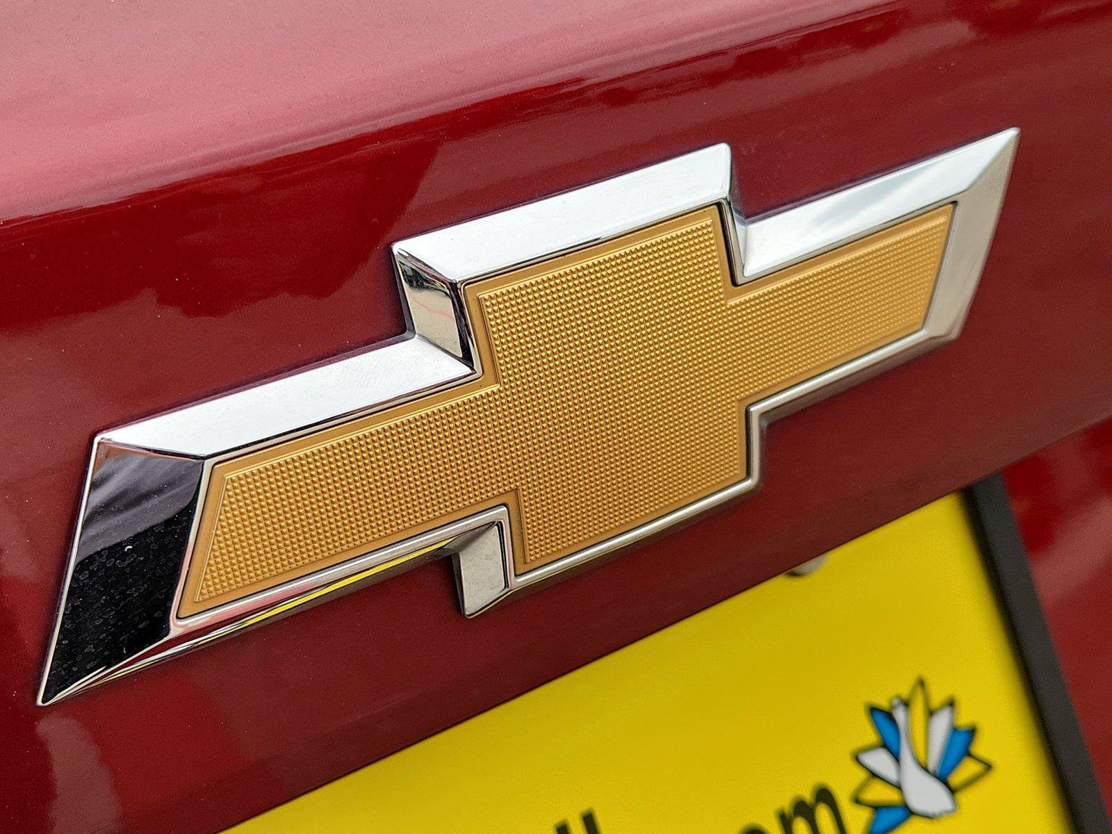Certified 2025 Chevrolet Trax LS FWD image 27