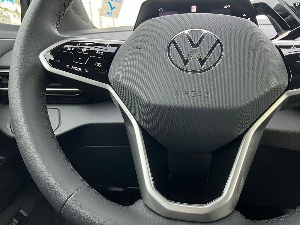 Used 2023 Volkswagen ID.4 Pro S image 21