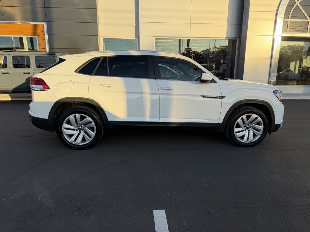 Used 2021 Volkswagen Atlas Cross Sport SE image 8