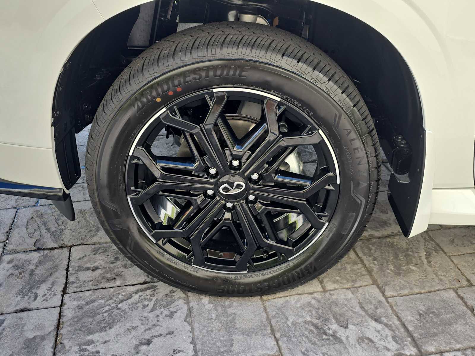 New 2026 INFINITI QX80 4WD w/ Sport Exterior Package image 9