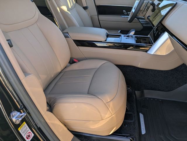 New 2026 Land Rover Range Rover SE image 18