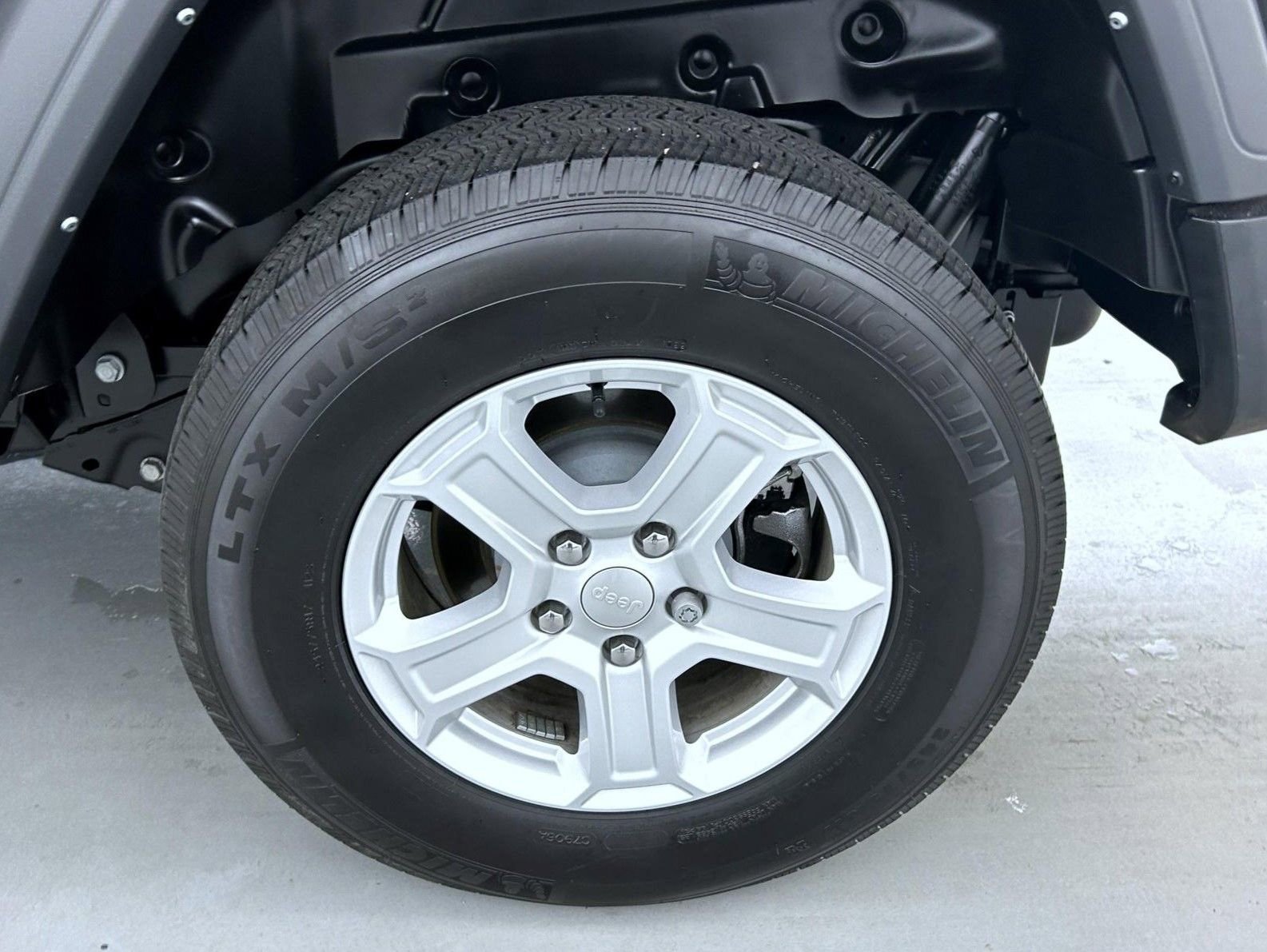 Certified 2023 Jeep Wrangler Unlimited Sport AWD/4WD image 22