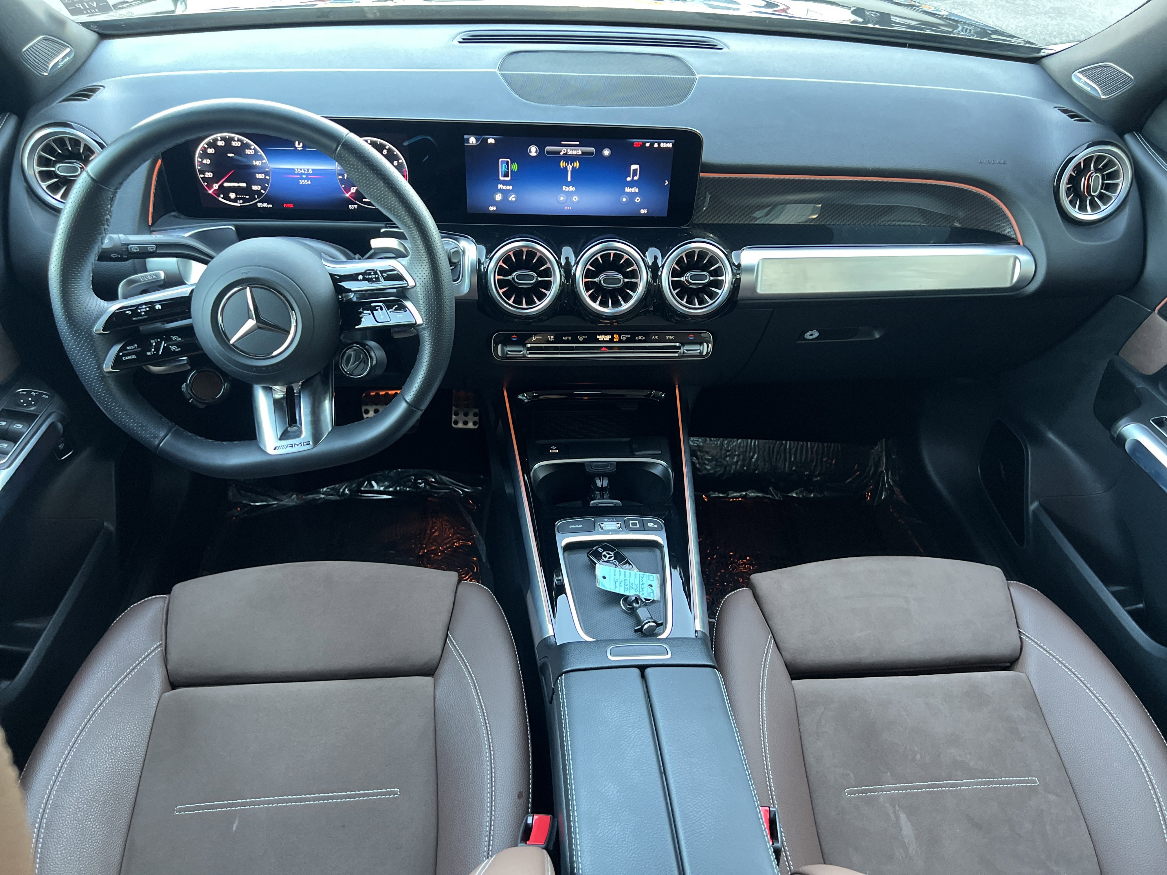 Certified 2025 Mercedes-Benz GLB 35 AMG 4MATIC image 15