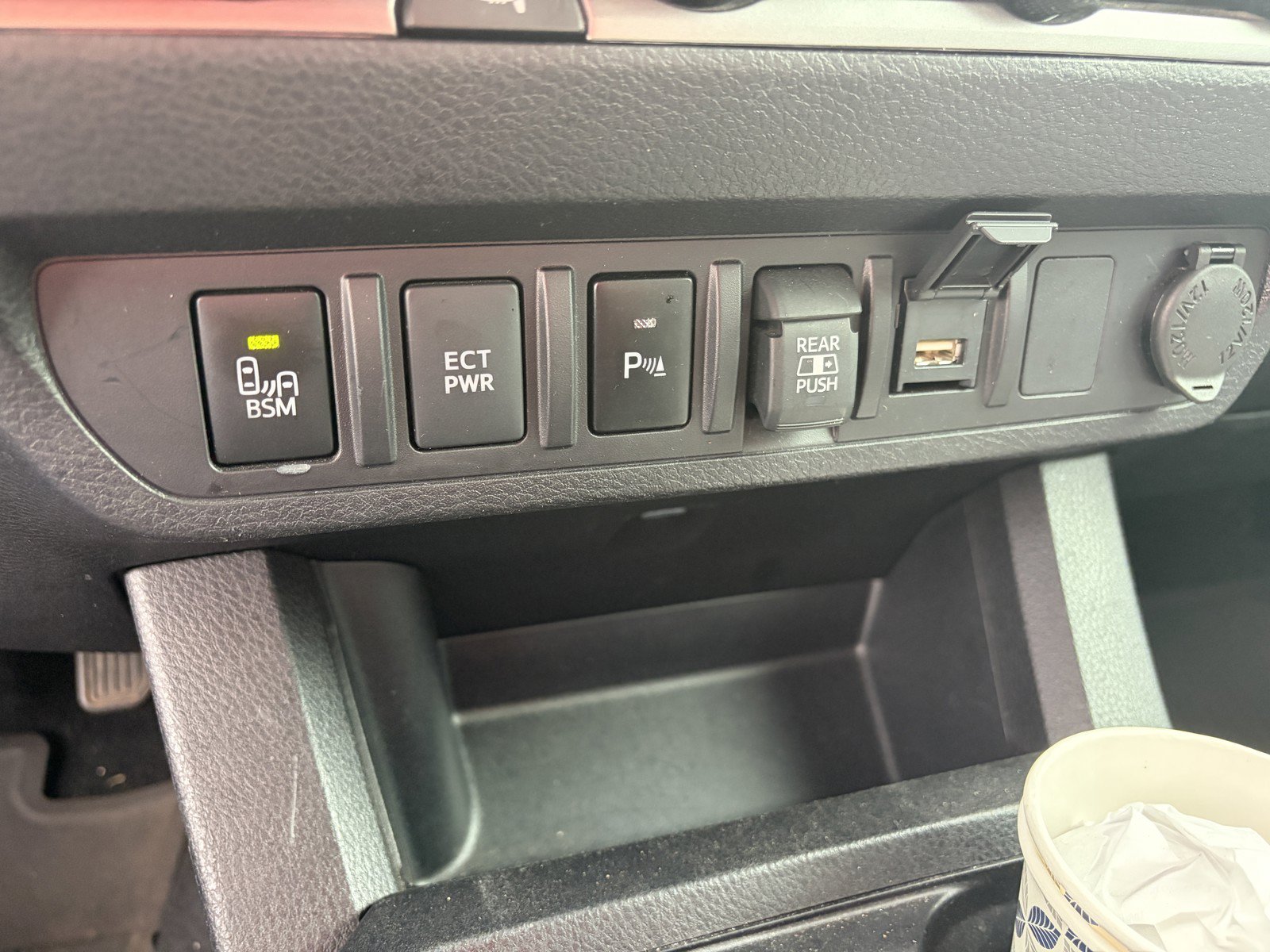 Used 2023 Toyota Tacoma SR5 AWD/4WD image 20