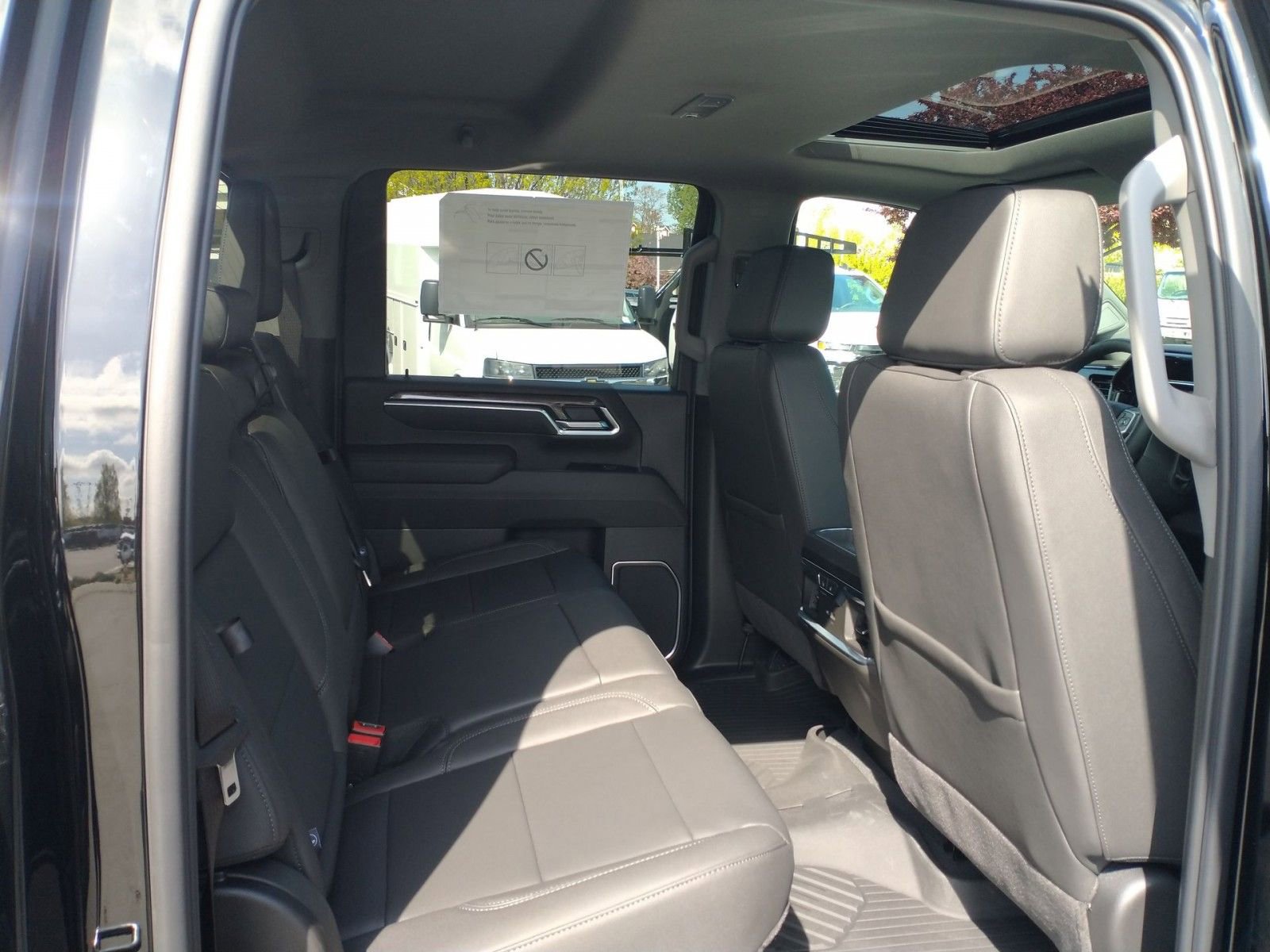 New 2025 Chevrolet Silverado 3500 LTZ w/ LTZ Premium Package image 15