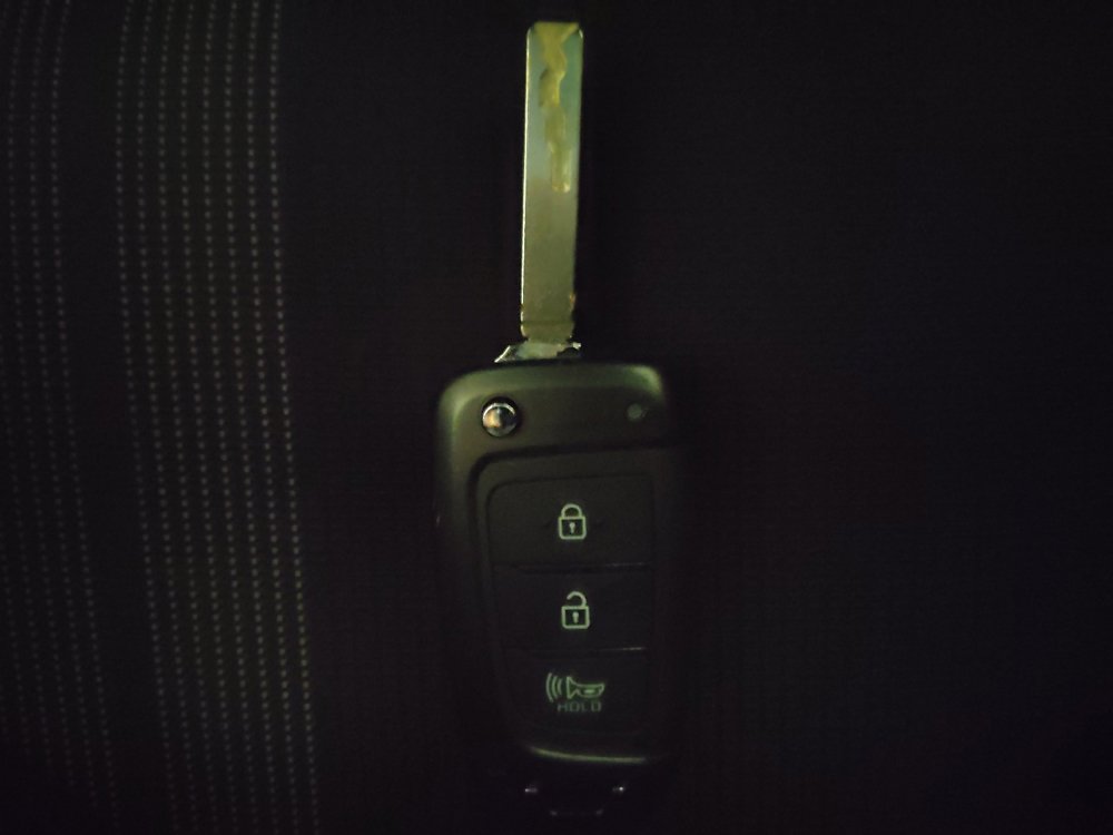 Used 2020 Hyundai Venue SEL image 32