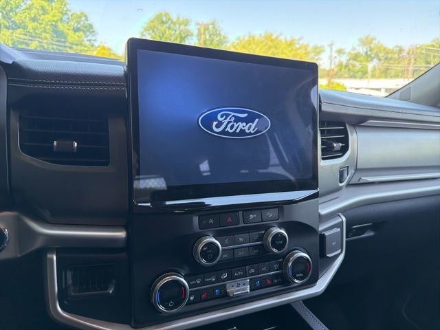 Used 2024 Ford Expedition XLT AWD/4WD image 28