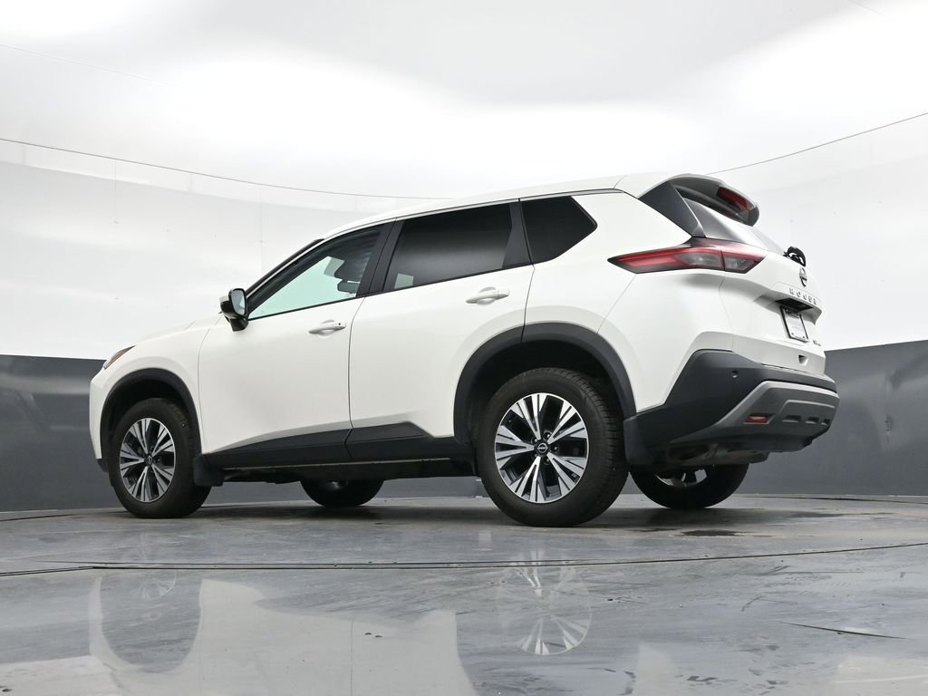 Used 2022 Nissan Rogue SV image 37
