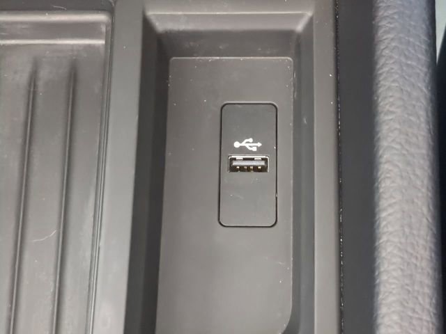 Used 2018 BMW 330e w/ Convenience Package image 23