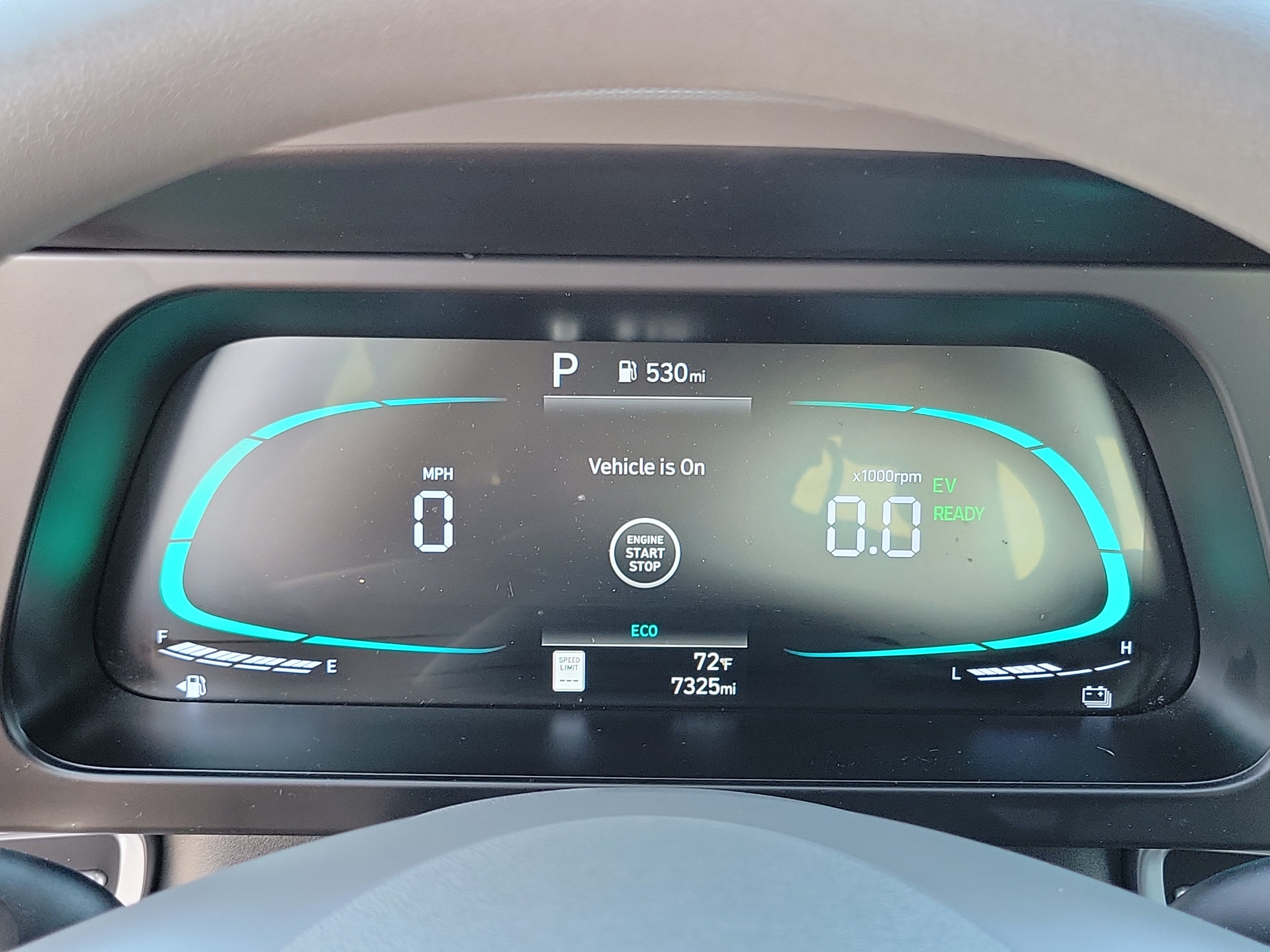 Certified 2025 Hyundai Elantra Hybrid FWD image 12
