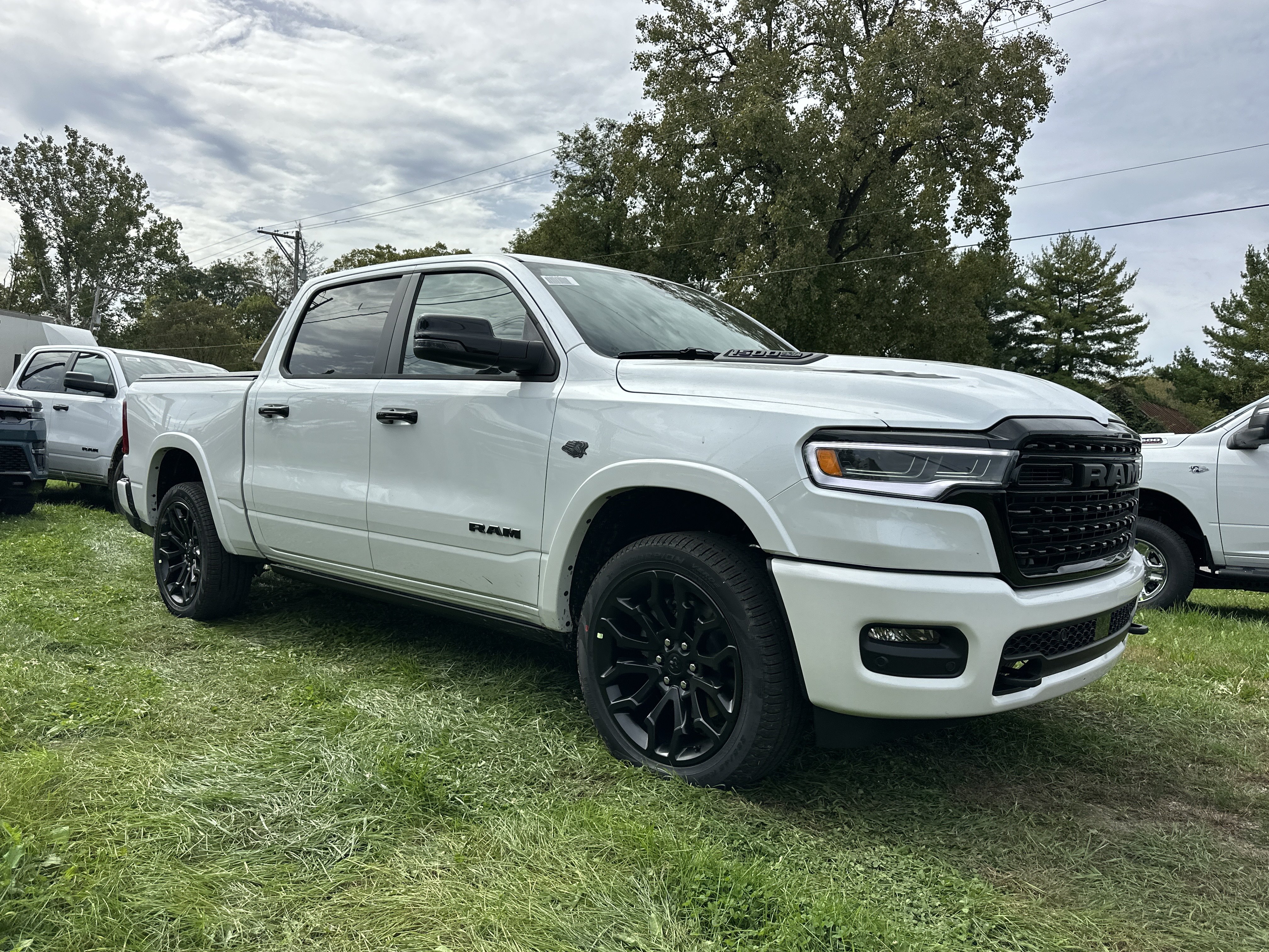 New 2027 RAM 1500 Limited AWD/4WD image 24