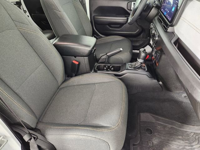 Used 2024 Jeep Wrangler Unlimited image 13