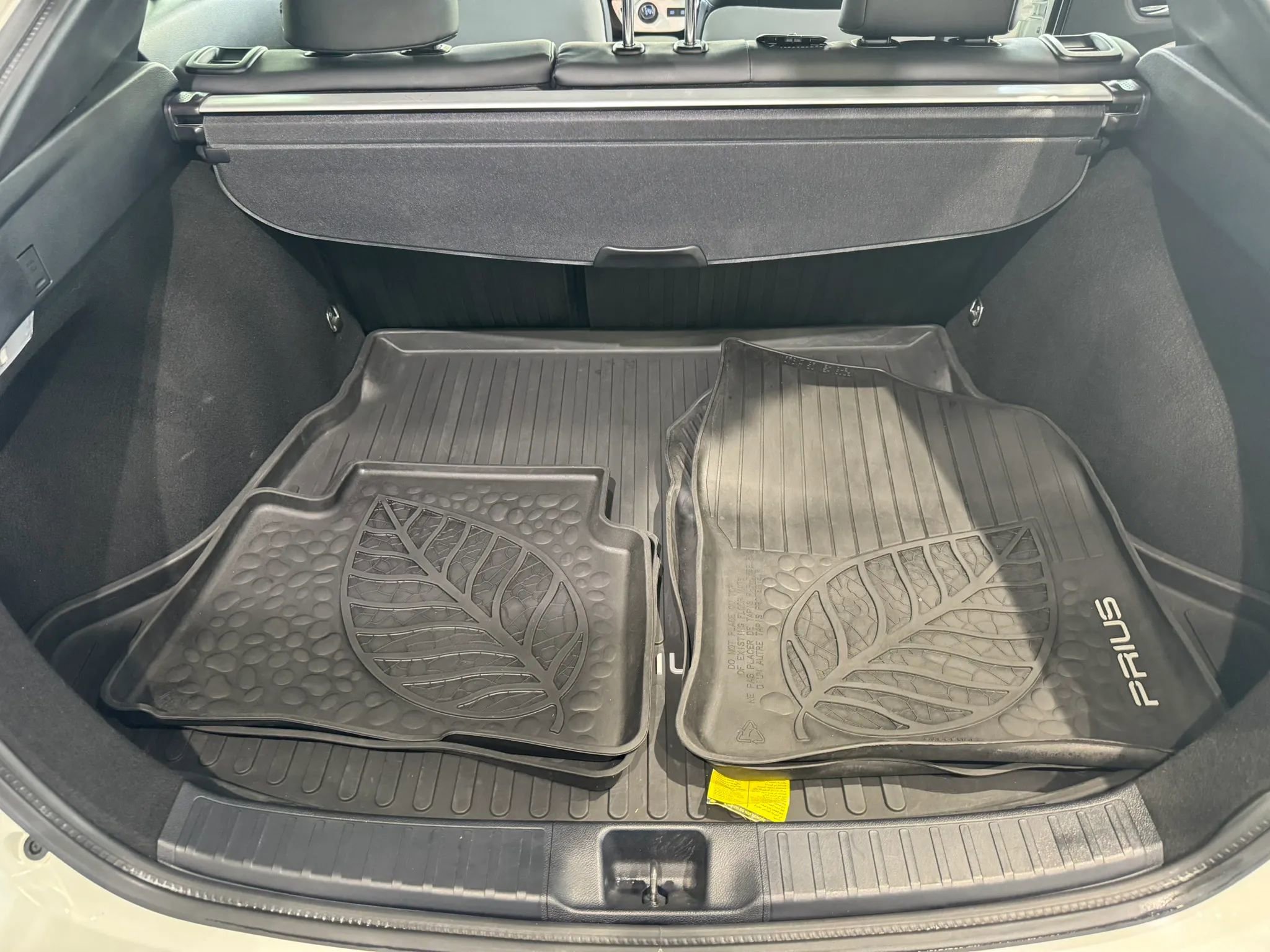 Used 2016 Toyota Prius Four Touring FWD image 25