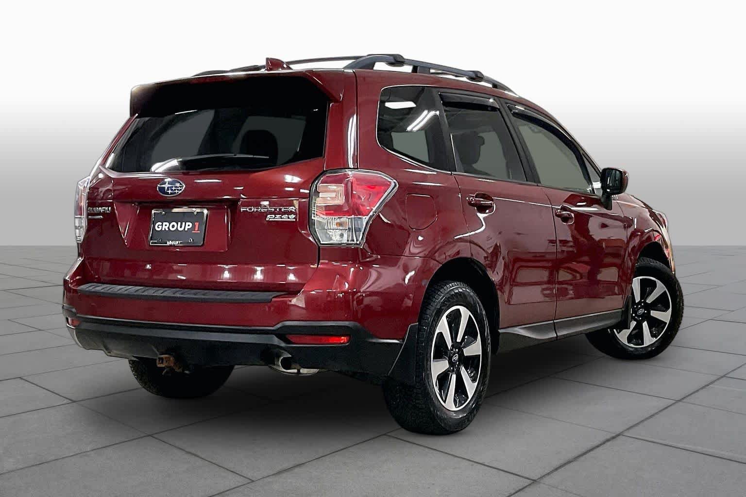 Used 2017 Subaru Forester 2.5i Premium AWD/4WD image 13