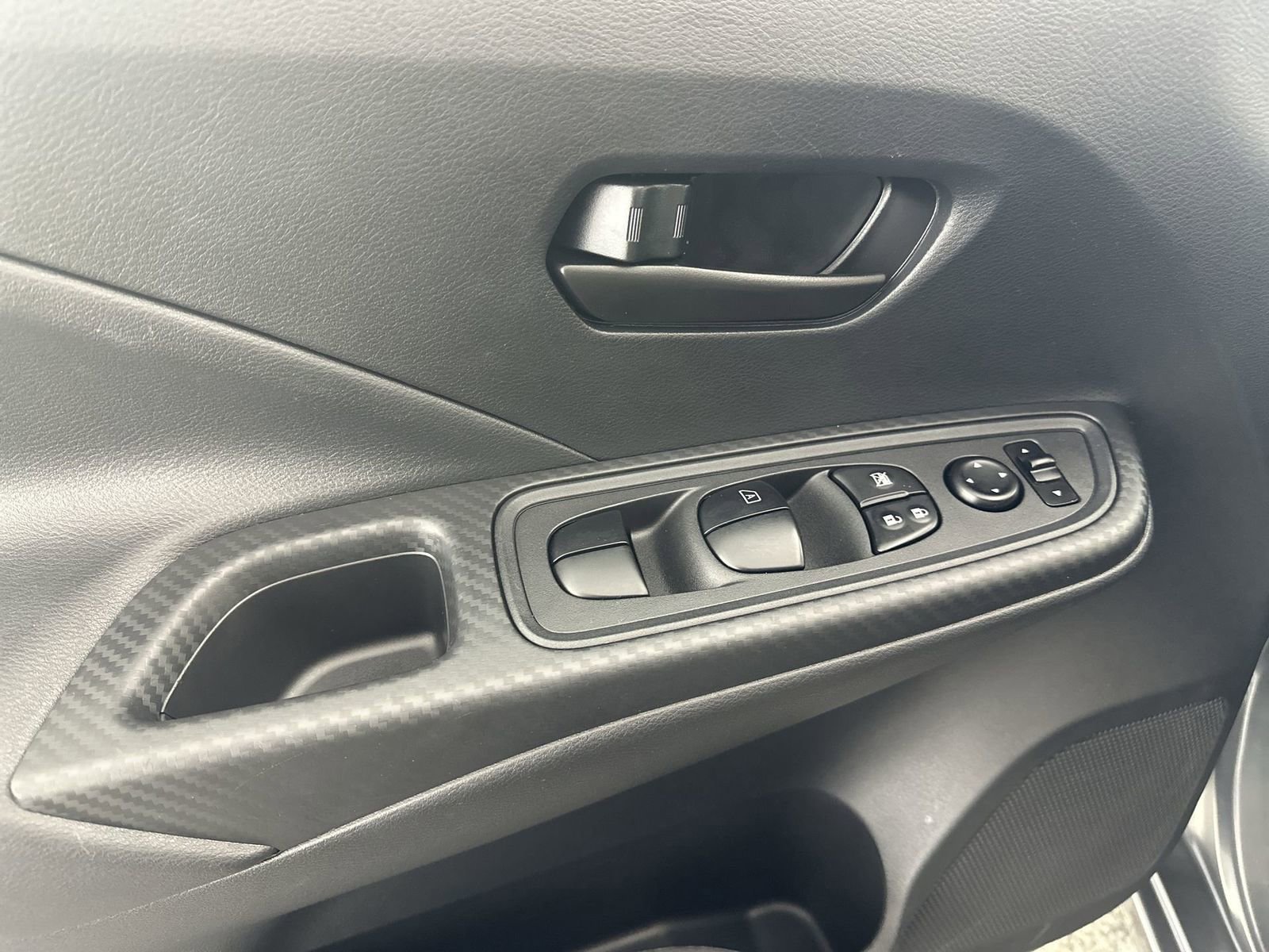 Certified 2025 Nissan Versa S w/ Trunk Package image 17