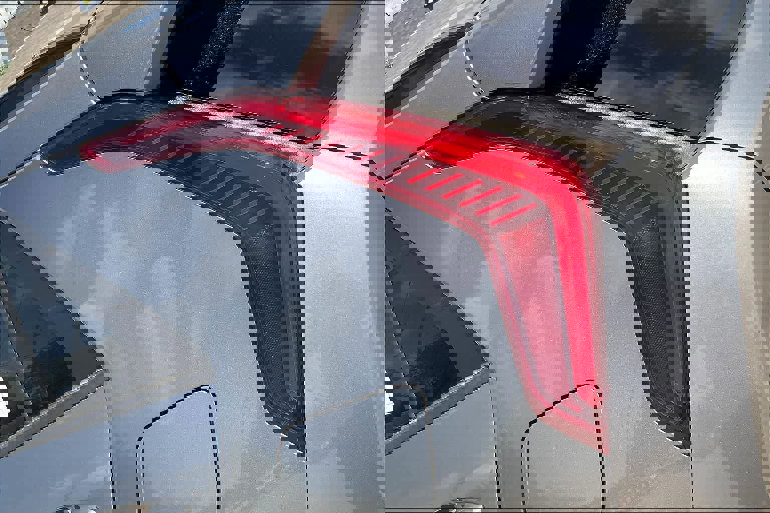 Used 2024 Kia Niro EX image 31