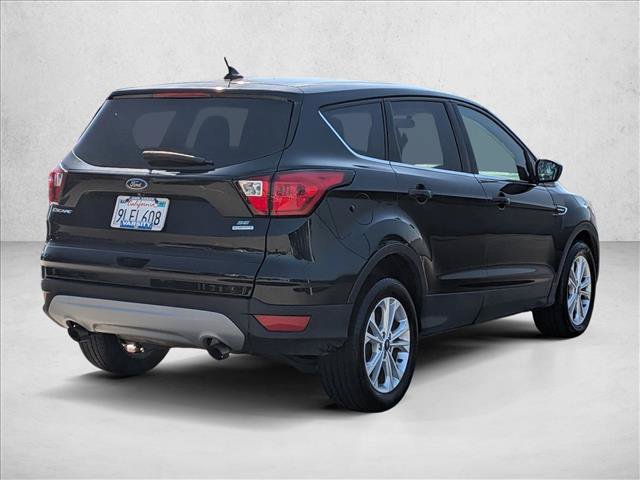Used 2019 Ford Escape SE FWD image 5