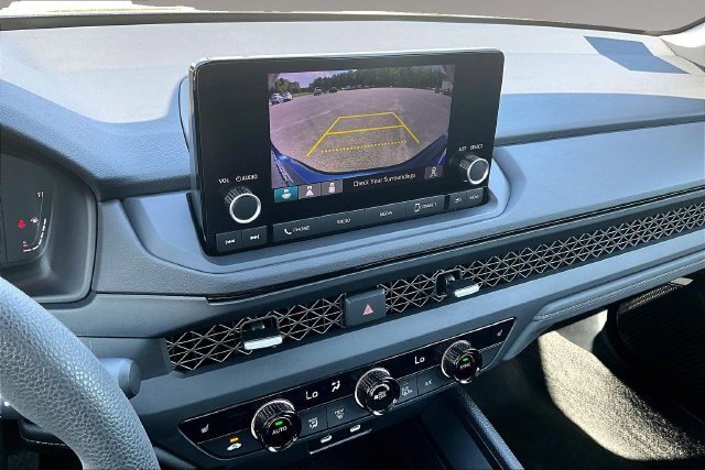 Certified 2025 Honda Accord SE image 14
