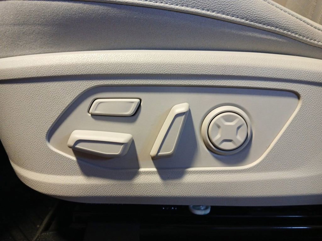 Used 2023 Kia Sorento SX Prestige image 17