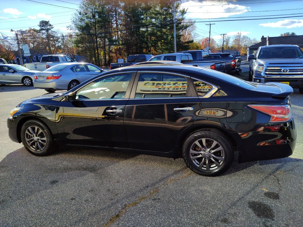 Used 2015 Nissan Altima 2.5 S w/ Special Edition Package FWD image 5