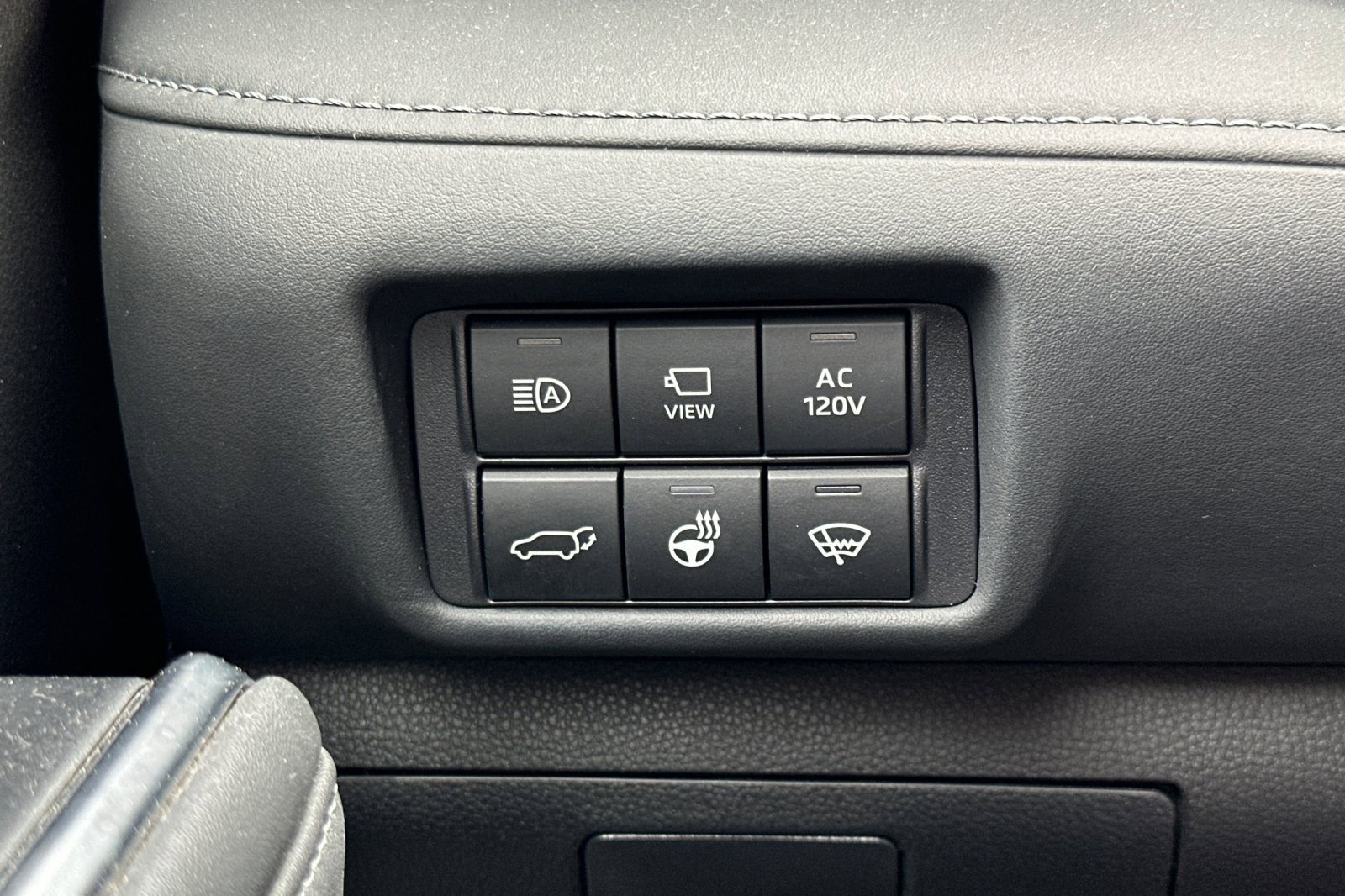 Used 2022 Toyota Highlander Limited image 42