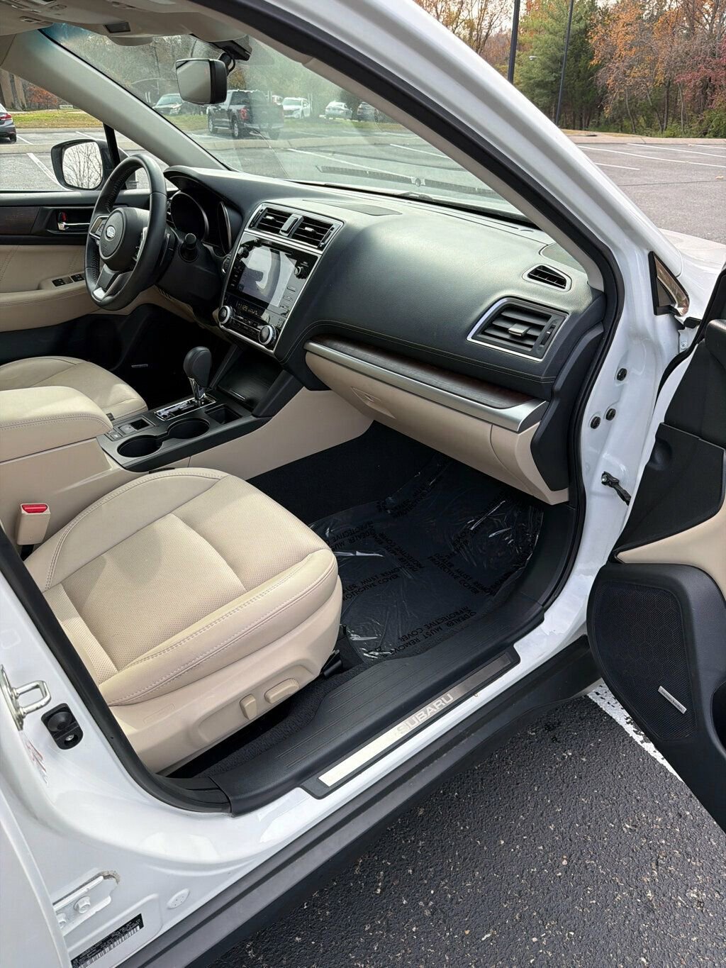 Used 2019 Subaru Outback 2.5i Limited image 12