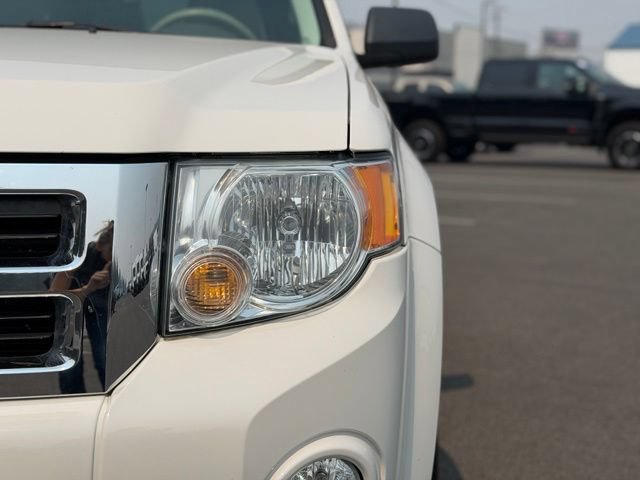 Used 2010 Ford Escape XLT AWD/4WD image 7