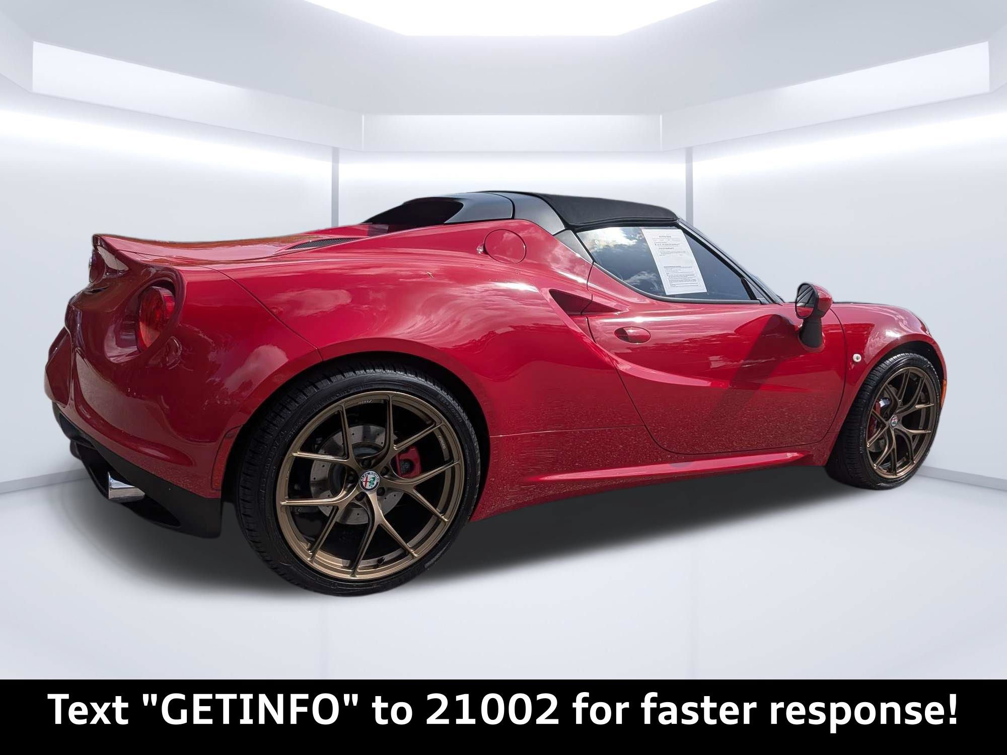 Used 2018 Alfa Romeo 4C Spider RWD image 3
