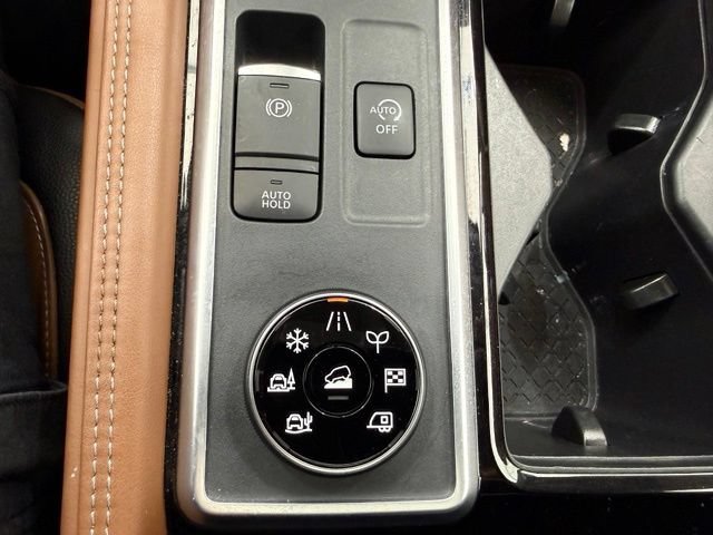 Used 2023 Nissan Pathfinder Platinum AWD/4WD image 42