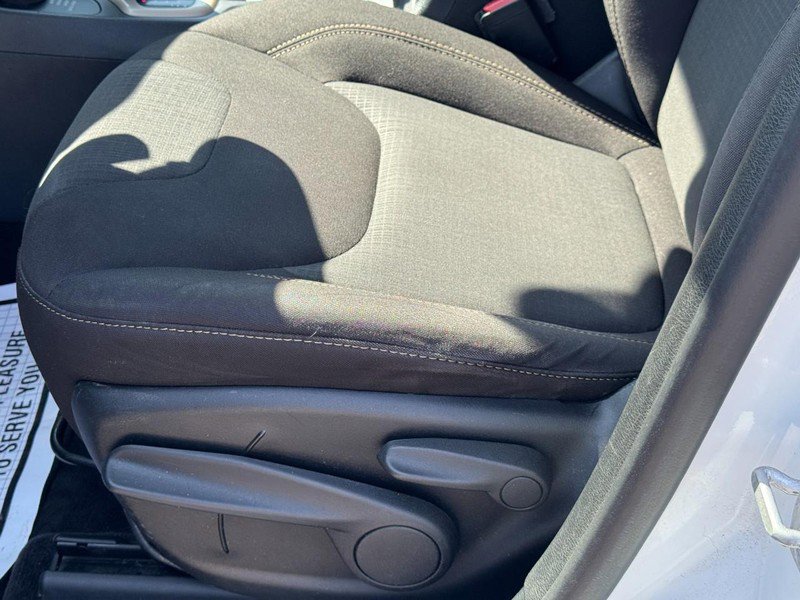 Used 2016 Jeep Cherokee Latitude image 23