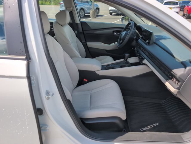 Used 2025 Honda Accord LX image 10