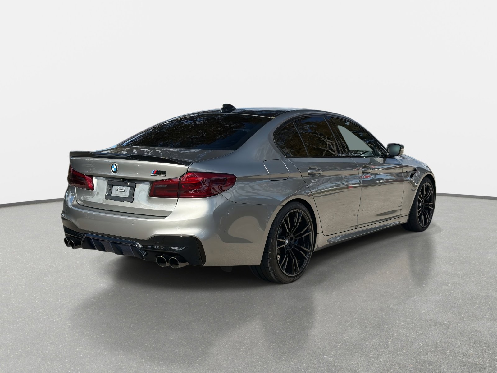 Used 2019 BMW M5 w/ Executive Package image 3