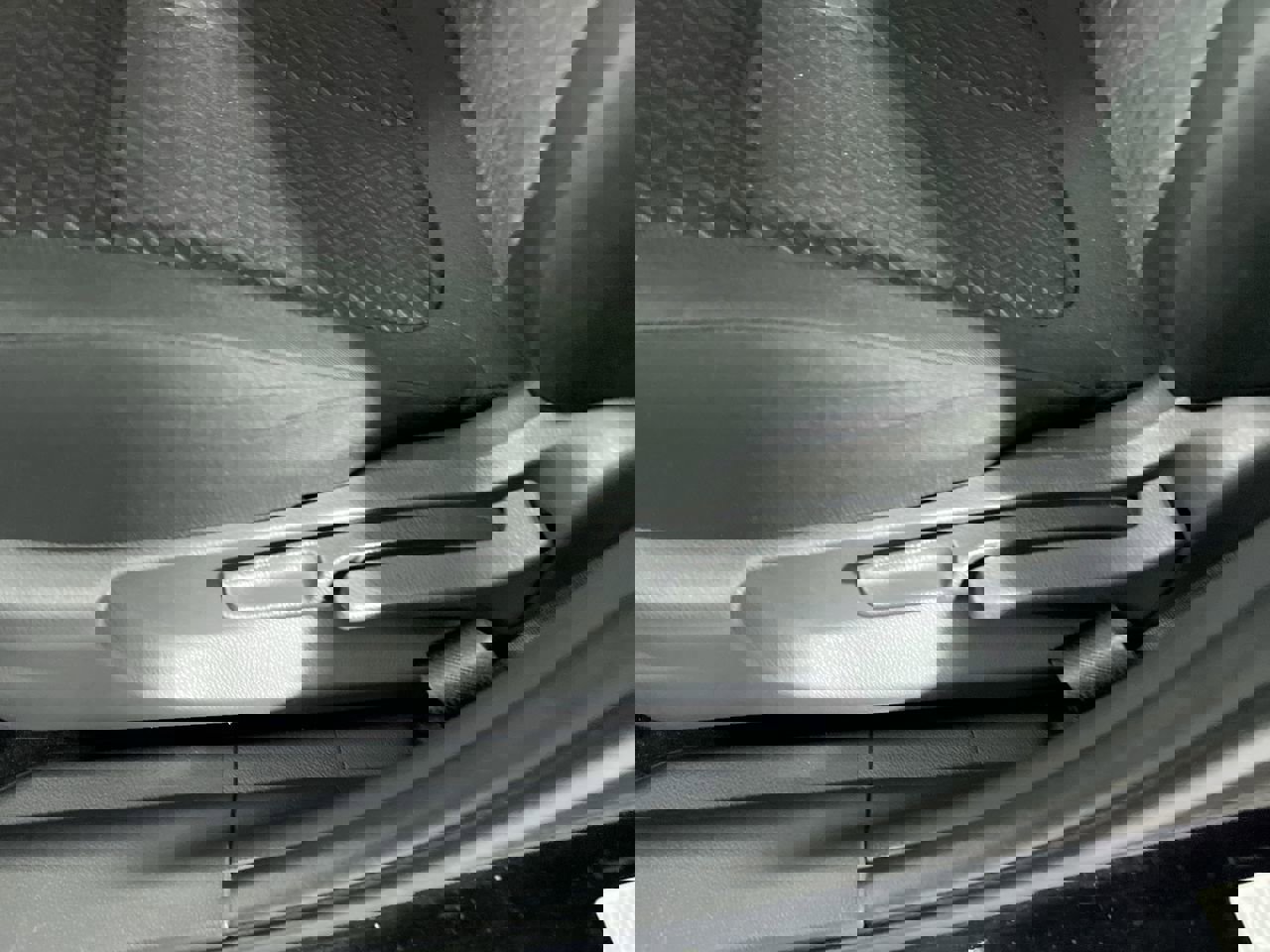 Used 2023 Mitsubishi Eclipse Cross LE image 13