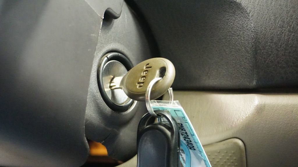 Used 2000 Jeep Grand Cherokee Laredo image 27