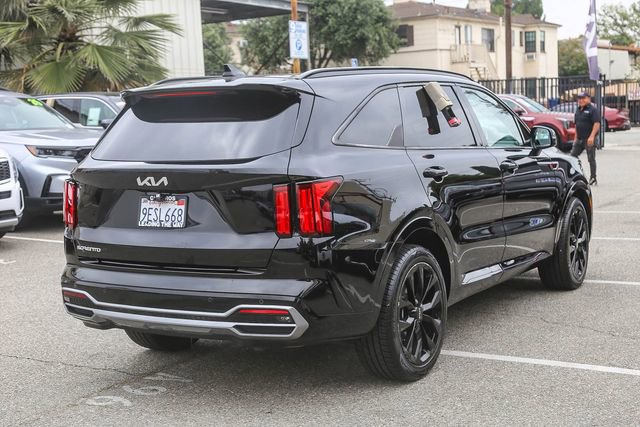 Used 2023 Kia Sorento SX FWD image 10