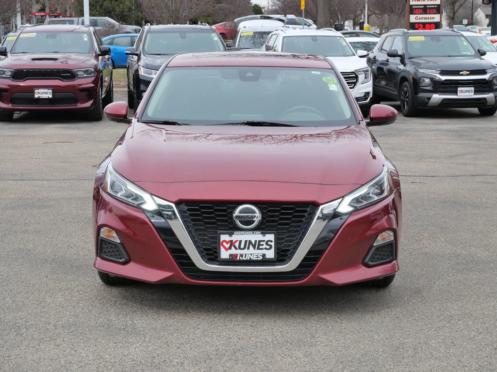 Used 2021 Nissan Altima 2.5 SV w/ SV Premium Package FWD image 2