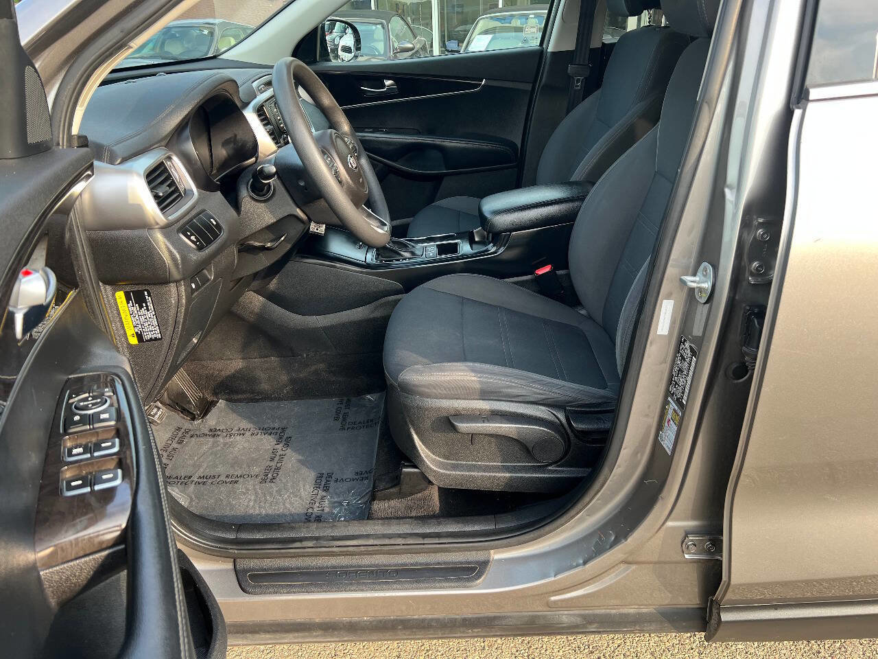 Used 2016 Kia Sorento AWD image 21