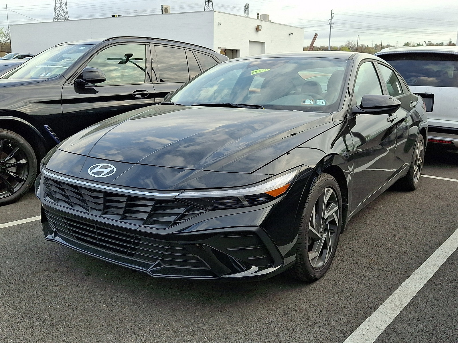 Certified 2025 Hyundai Elantra Sport image 3