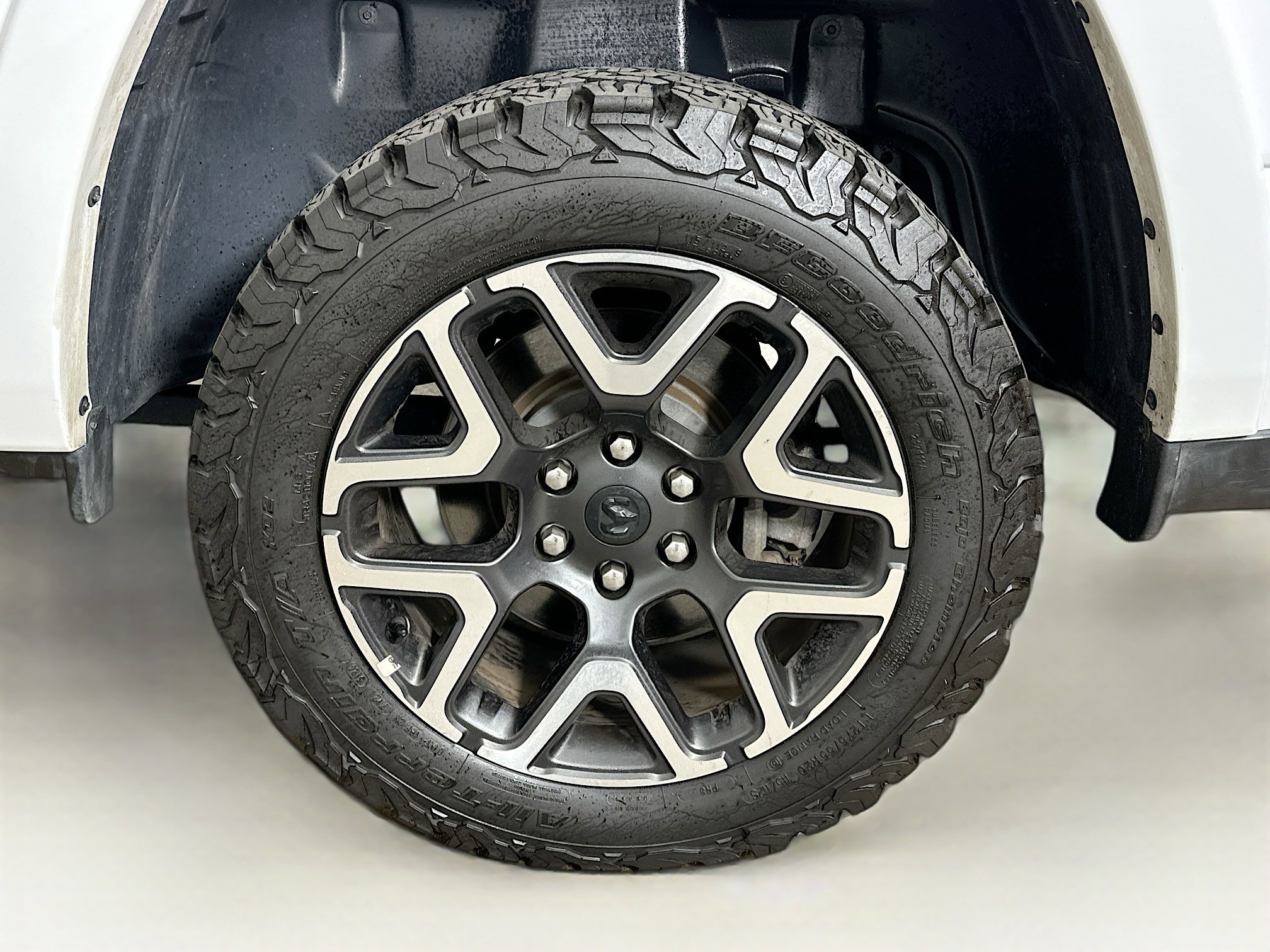 Used 2025 RAM 1500 Laramie image 11